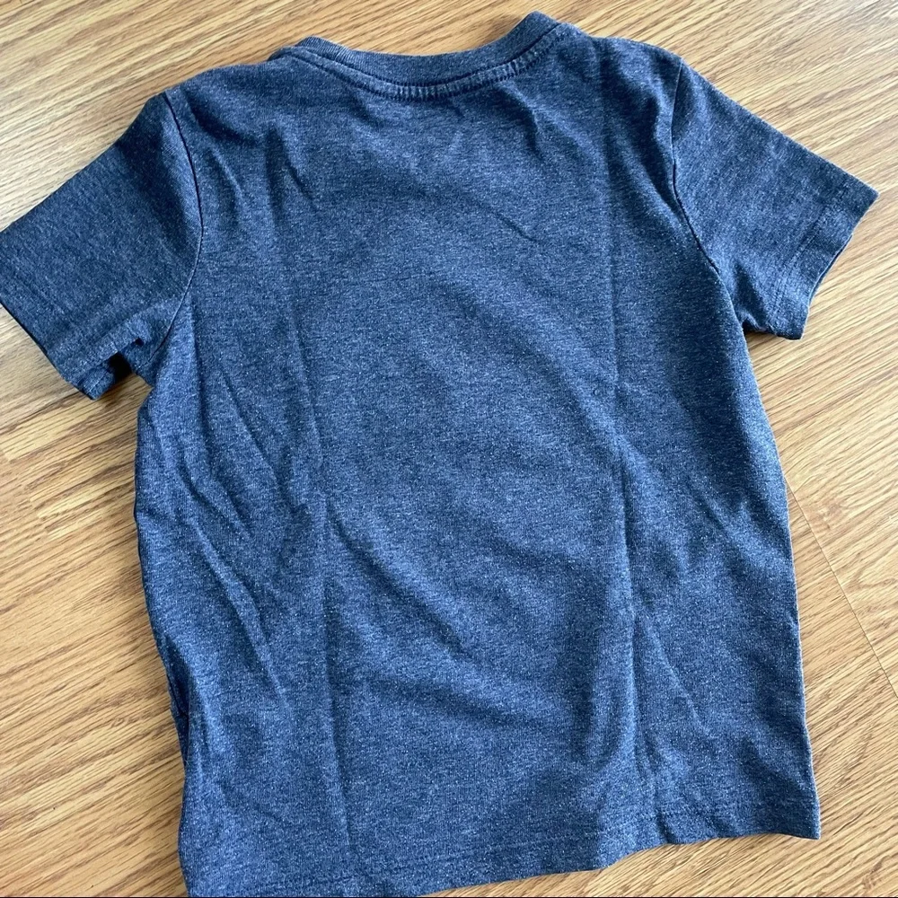 🟢3/$15 OLD NAVY Distressed Shark Mouth Sunset Graphic Tee